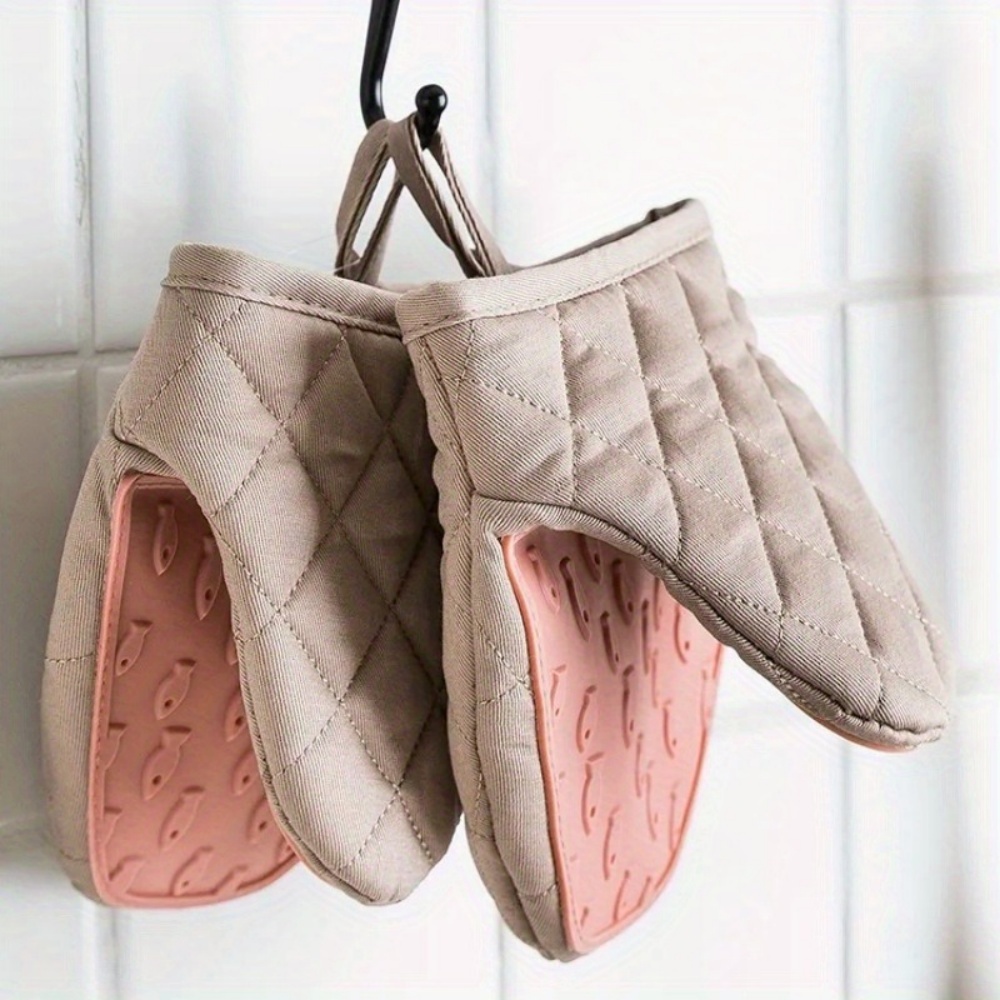 Kitchen Baking Gloves - قفازات سيليكون على شكل سمكة مقاومة