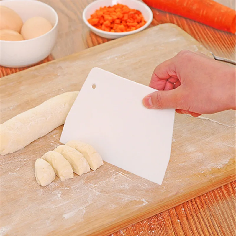 مكشطة عجين بلاستيكية متعددة ال - مراجعة Bench Scraper Dough وسعره