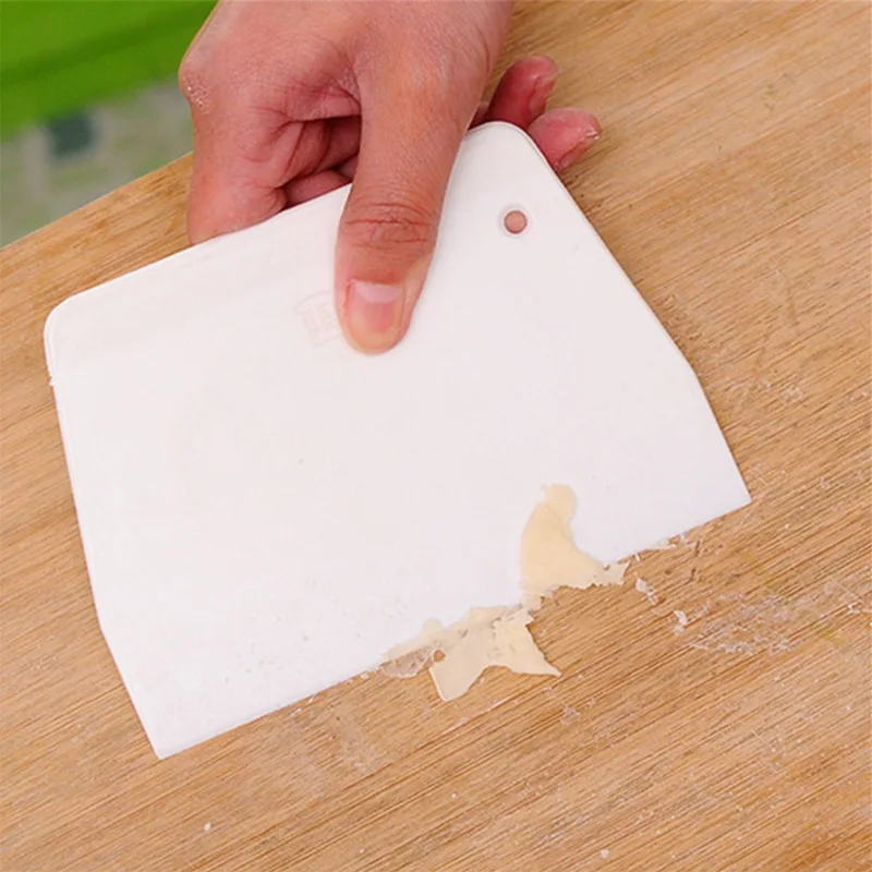 مكشطة عجين بلاستيكية متعددة ال - مراجعة Bench Scraper Dough وسعره