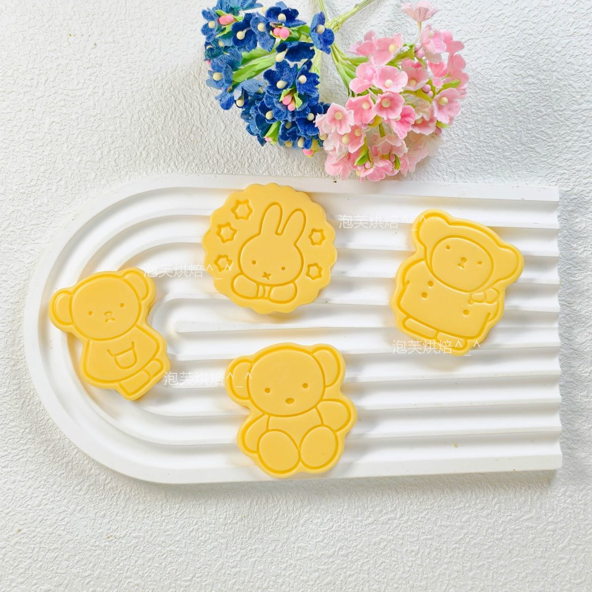 قالب بسكويت ثلاثي الأبعاد لطيف - مراجعة Baking Kitchen For Kids وسعره
