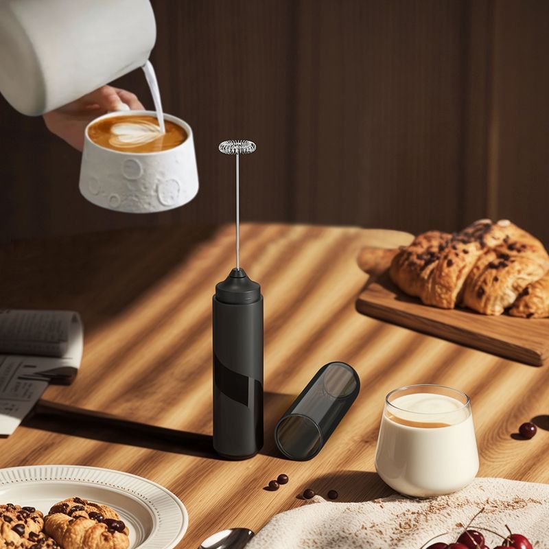 خلاط كهربائي محمول يعمل ببطاري - مراجعة Kitchen Baking Appliances وسعره