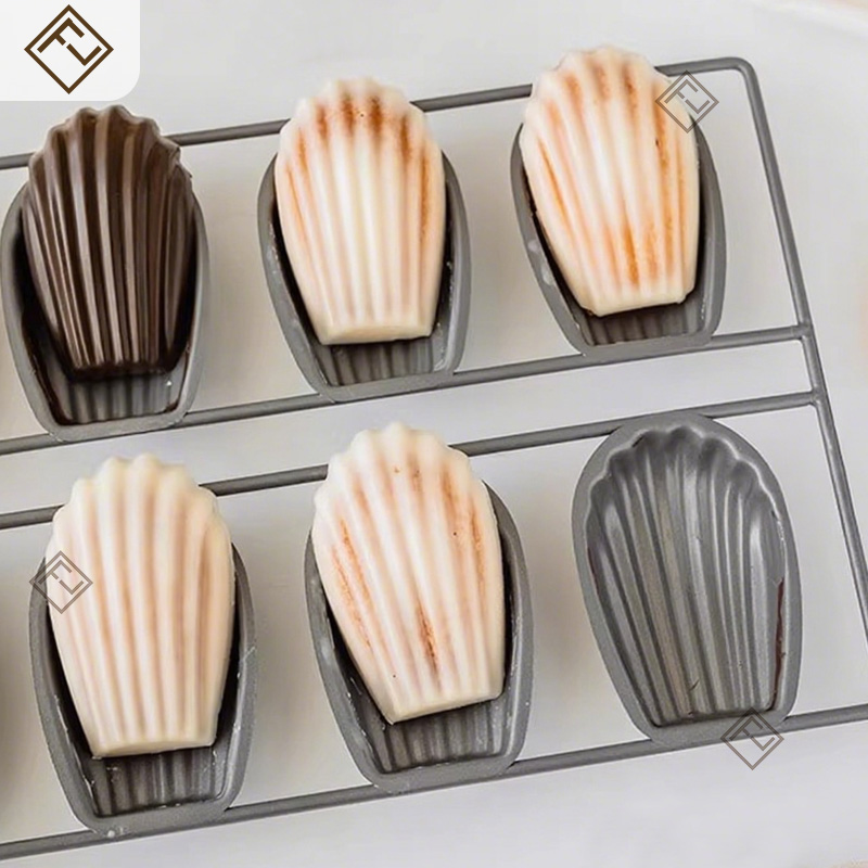 قالب كيك مادلين معدني بـ 8 تجا - مراجعة Kitchen Oven Baking Pans وسعره