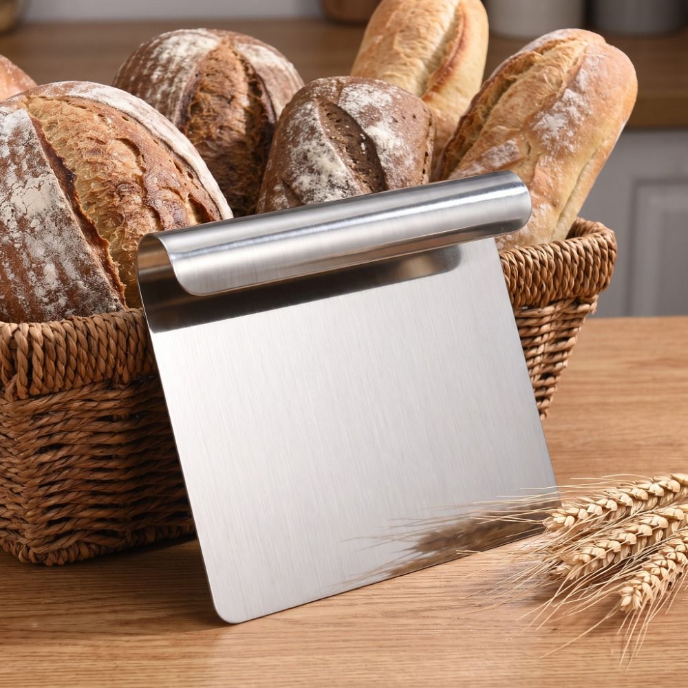 مكشطة عجين من الفولاذ المقاوم  - مراجعة Bench Scraper Dough وسعره