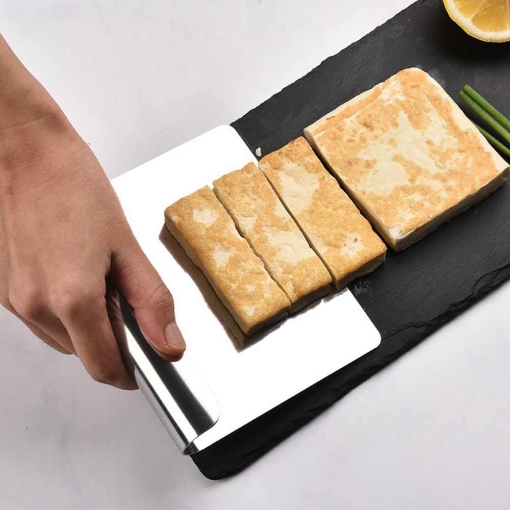 مكشطة عجين من الفولاذ المقاوم  - مراجعة Bench Scraper Dough وسعره