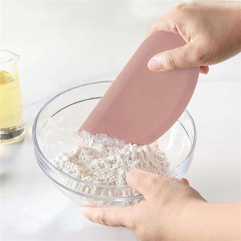 AEE2-وعاء سيليكون مكشطة مرنة ح - مراجعة Bench Scraper Dough وسعره